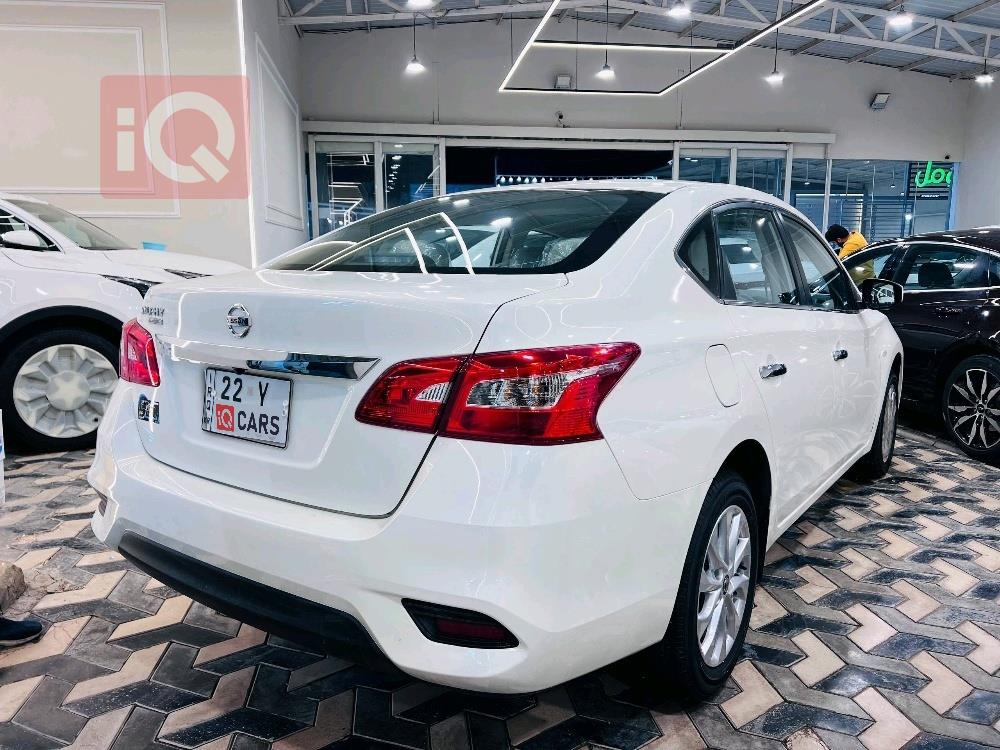 نيسان سنترا